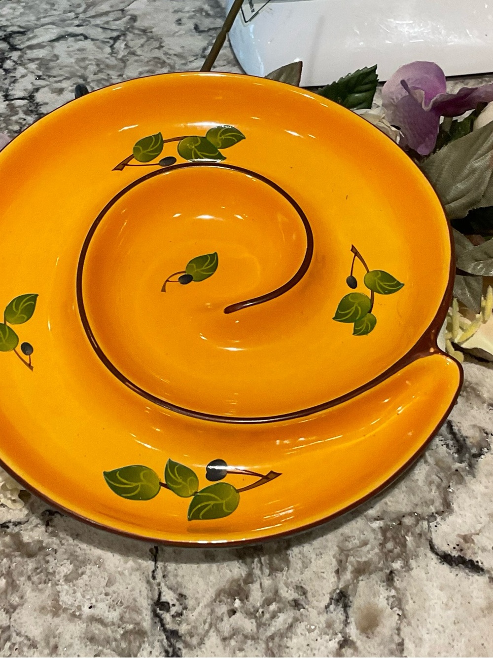 BP-Hand-Painted Orange Ceramic Spiral Serving Olive  Dish with Leaf Detail 7 in.
